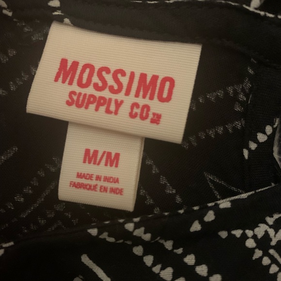 Mossimo supply co medium patterned black and white strappy tank top - Picture 5 of 5